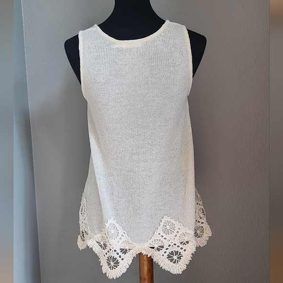 Blue Pepper Ivory Knit Sleeveless Tank Top with Lace Trim - Picture 3 of 7